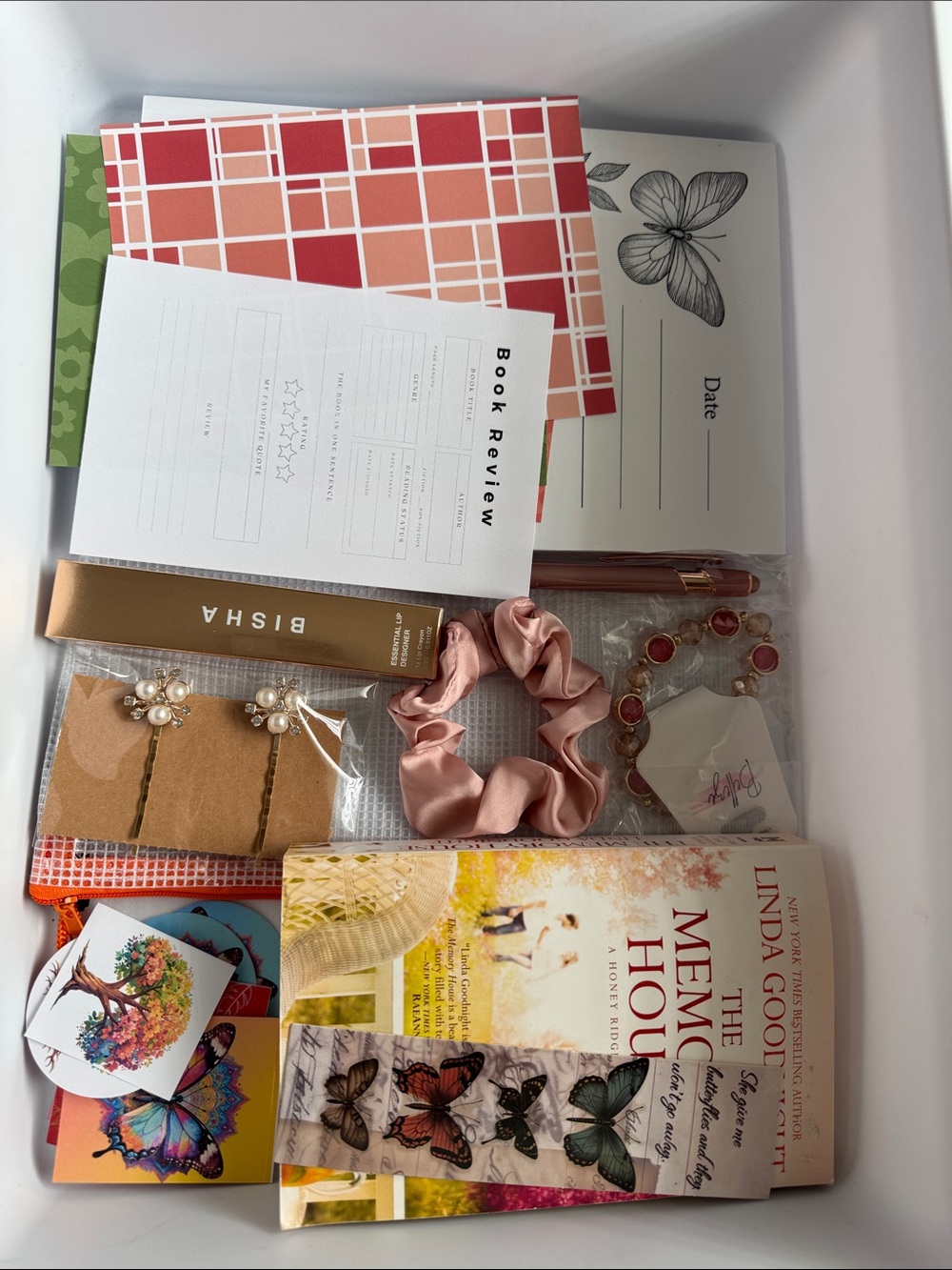 Bookish bundle with Pink Satin Scrunchie & Rose Gold Pen